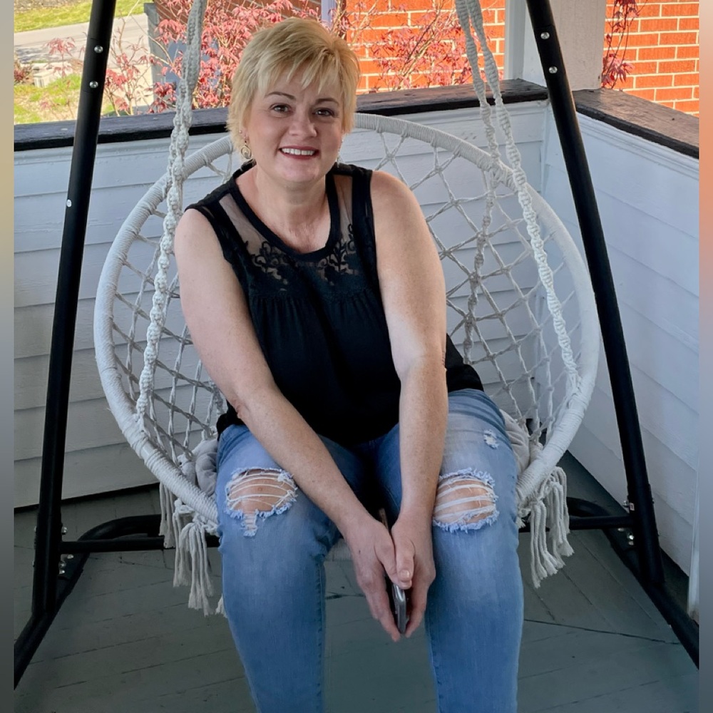 Meet your Posher, Cindi